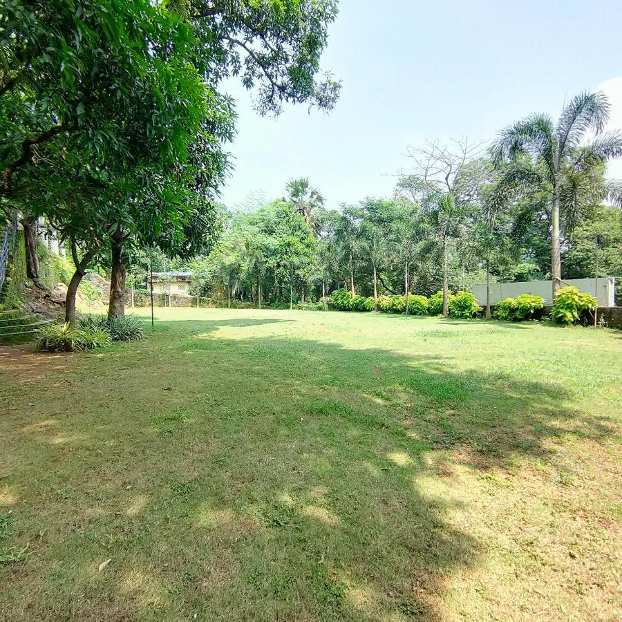 Silverador Resort Thane Esterno foto